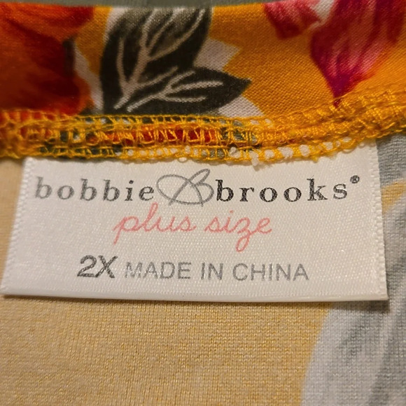 ♥️5 for $25♥️ Bobbie Brooks Soft Tangerine Floral Top Women's 2X - Picture 4 of 9